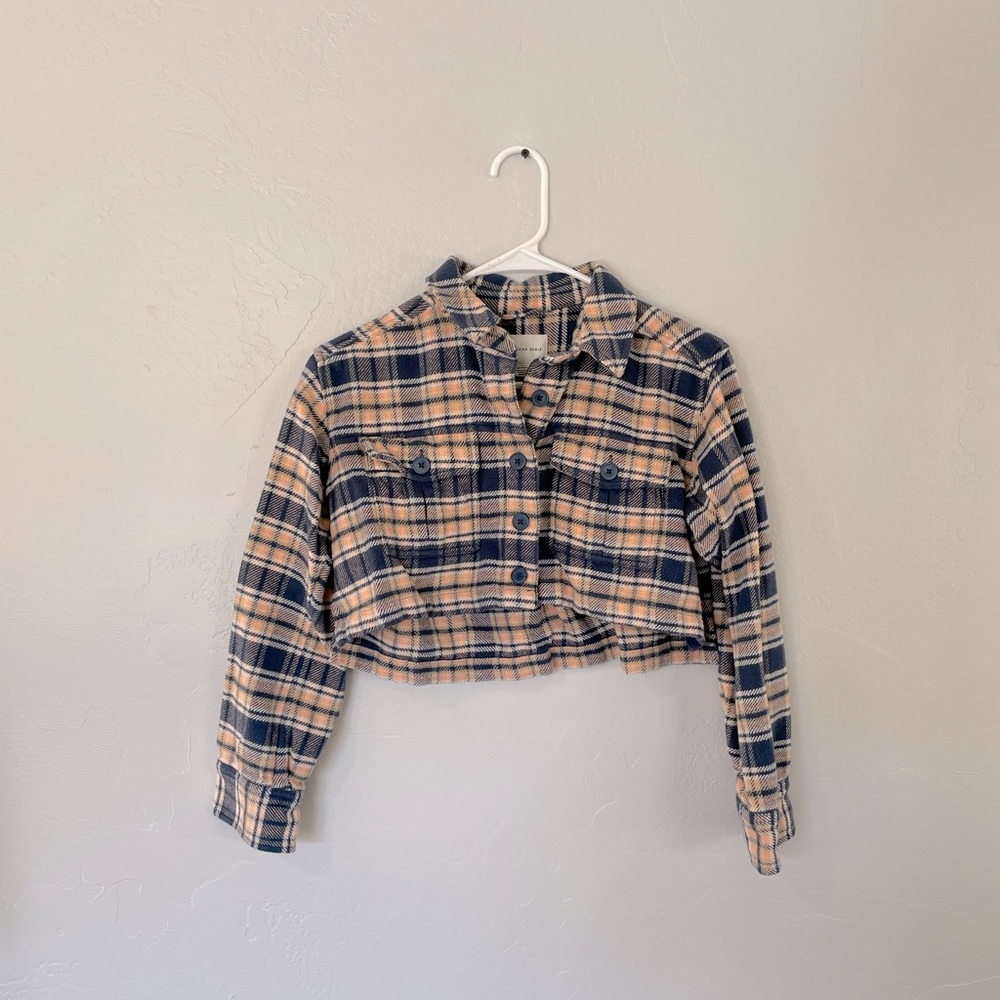 American Eagle cropped flannel